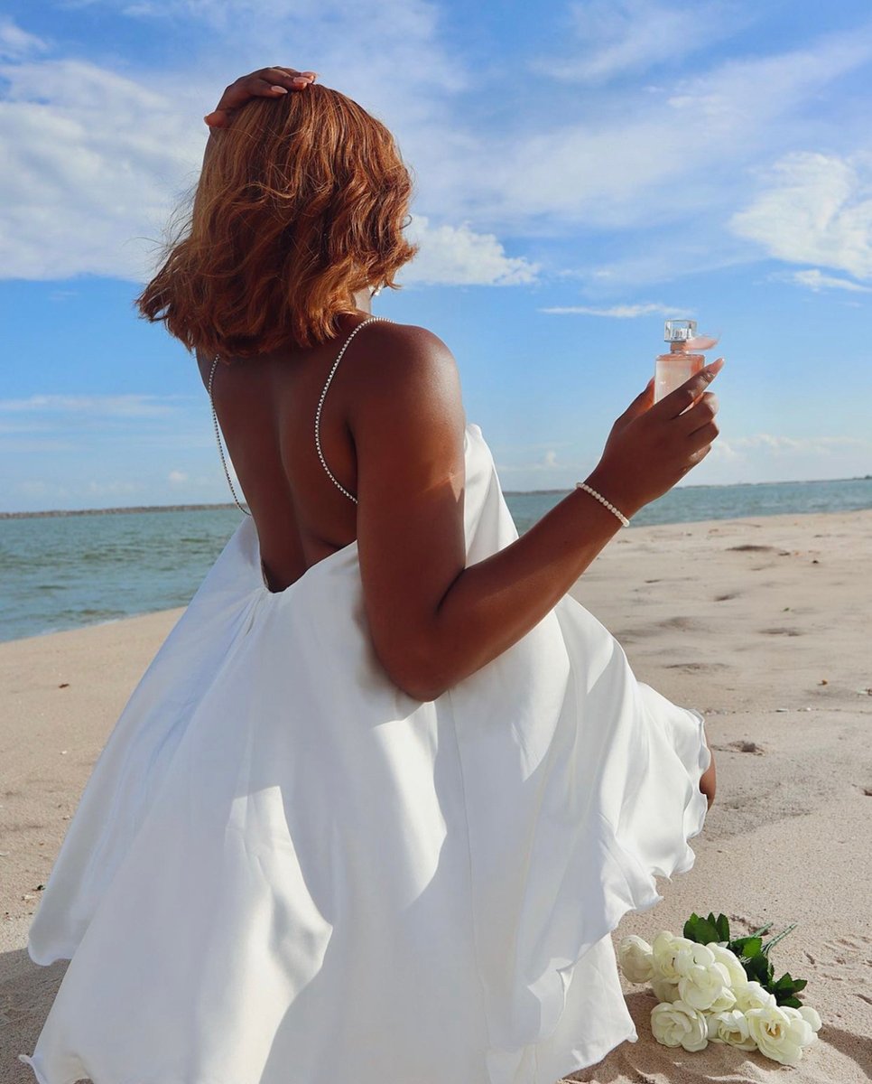 Swipe for studio opening hours. 

📷 <a href="/marycolette_/">MC.</a>