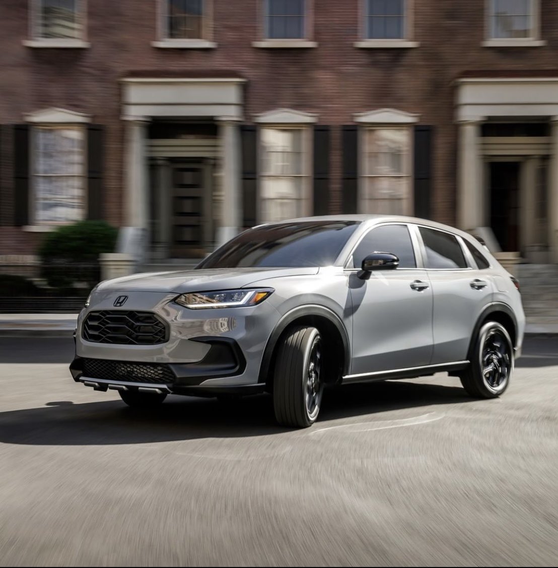 PiazzaHondaPhil's tweet photo. A better view of the upcoming 2023 Honda HR-V. Looking sharp!
#honda #hrv #2023 #suv #piazzahonda #piazzahondaofphiladelphia #piazzaautogroup https://t.co/pg7YFsmOlW