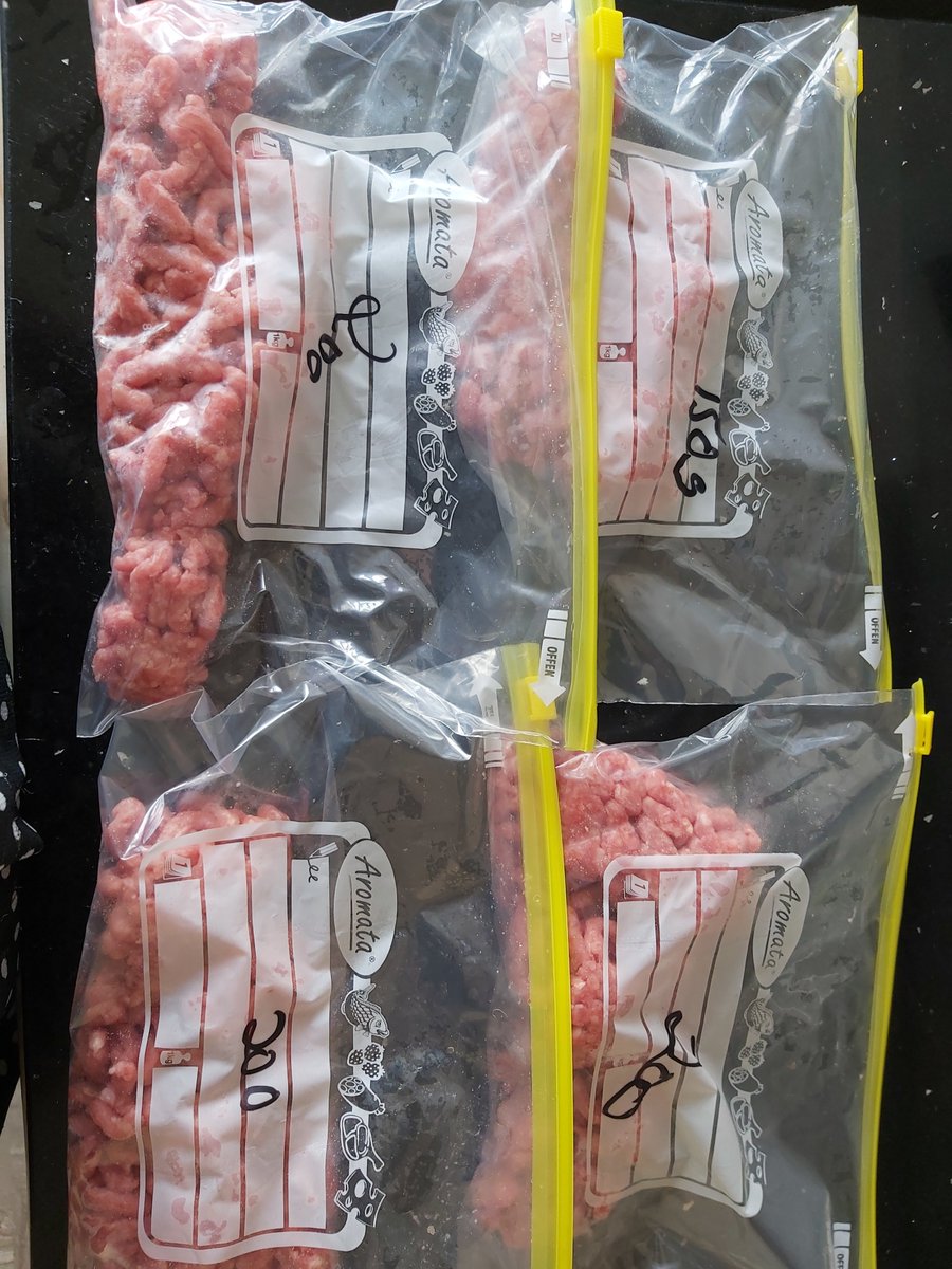 Kitkat73773585's tweet image. Weighing out portion sizes for my LO so he has good meals...... this is what it has come to!