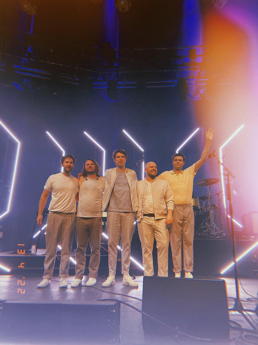 E_E_'s tweet photo. Thanks to everyone who came down to the @roundhouseldn last night. An incredible experience to hear all the brand new songs we released during lockdown sang back to us in a room full of people dancing 🤍

Tonight we're performing at Keele University 🙏

First pic by @alexnevillx https://t.co/36yQmNkA94