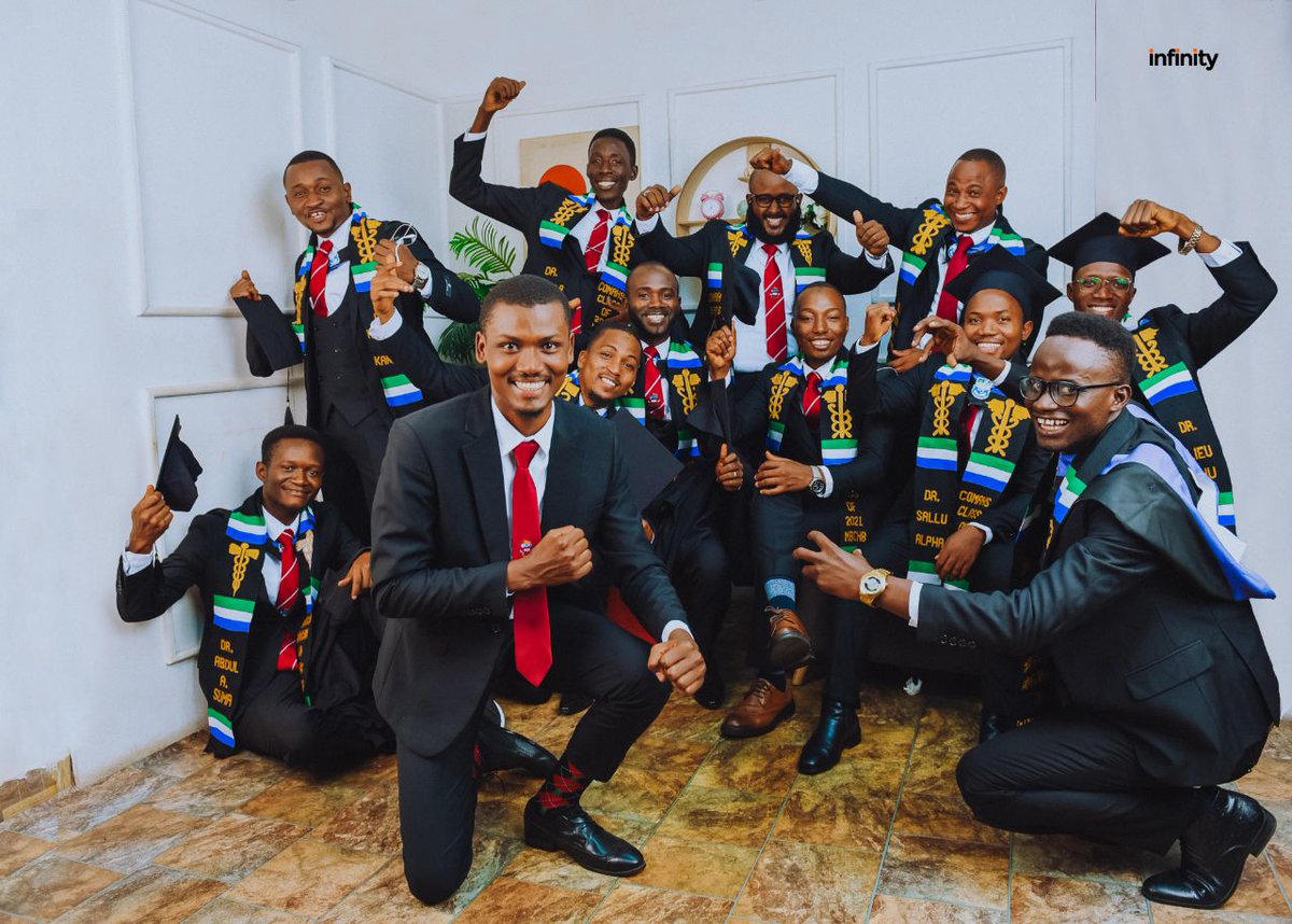 ALIEUKANU6's tweet photo. UDRcom study group
MBChB bagged!
#MEDSCHOOL
#COMAHS
#USL https://t.co/kT0M6mVfVN