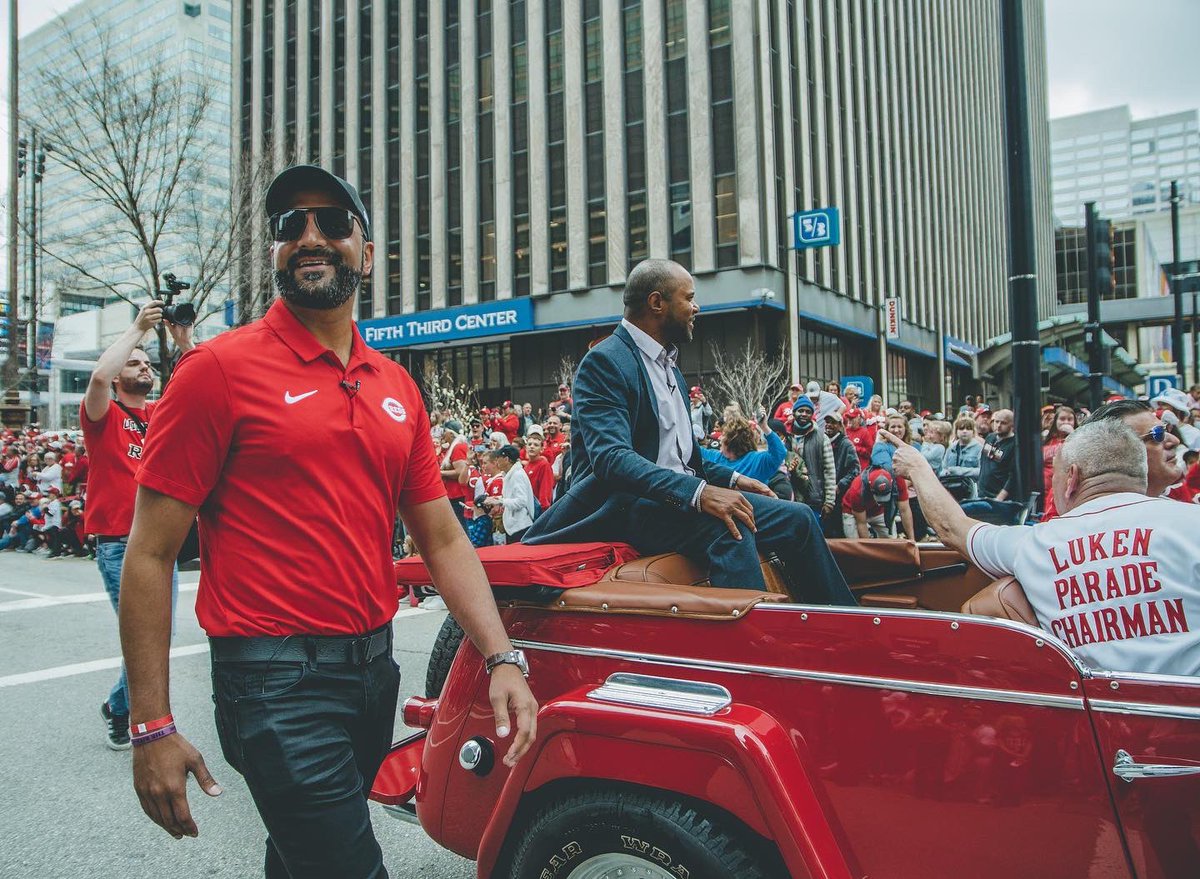 Kash_Shaikh's tweet photo. Itβs been a whirlwind week with #RedsOpeningDay here in Cincinnati, highlighted by seeing how much love this city still has for my brother, @BarryLarkin. Barry was the Grand Marshall of the Parade.
Looking forward to continue building together #RedsCountry. #TeamLarkin. ππ½β€οΈπ€ https://t.co/a5iHQKHG7T