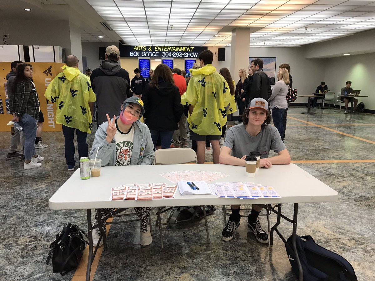 unPACwvu's tweet photo. Happy Thursday, mountaineers! Are you registered to vote? If you intend to vote in the West Virginia primary, you have 5 days to register (April 19)!Voting is happening on May 10th! https://t.co/WCcIz7mtB5