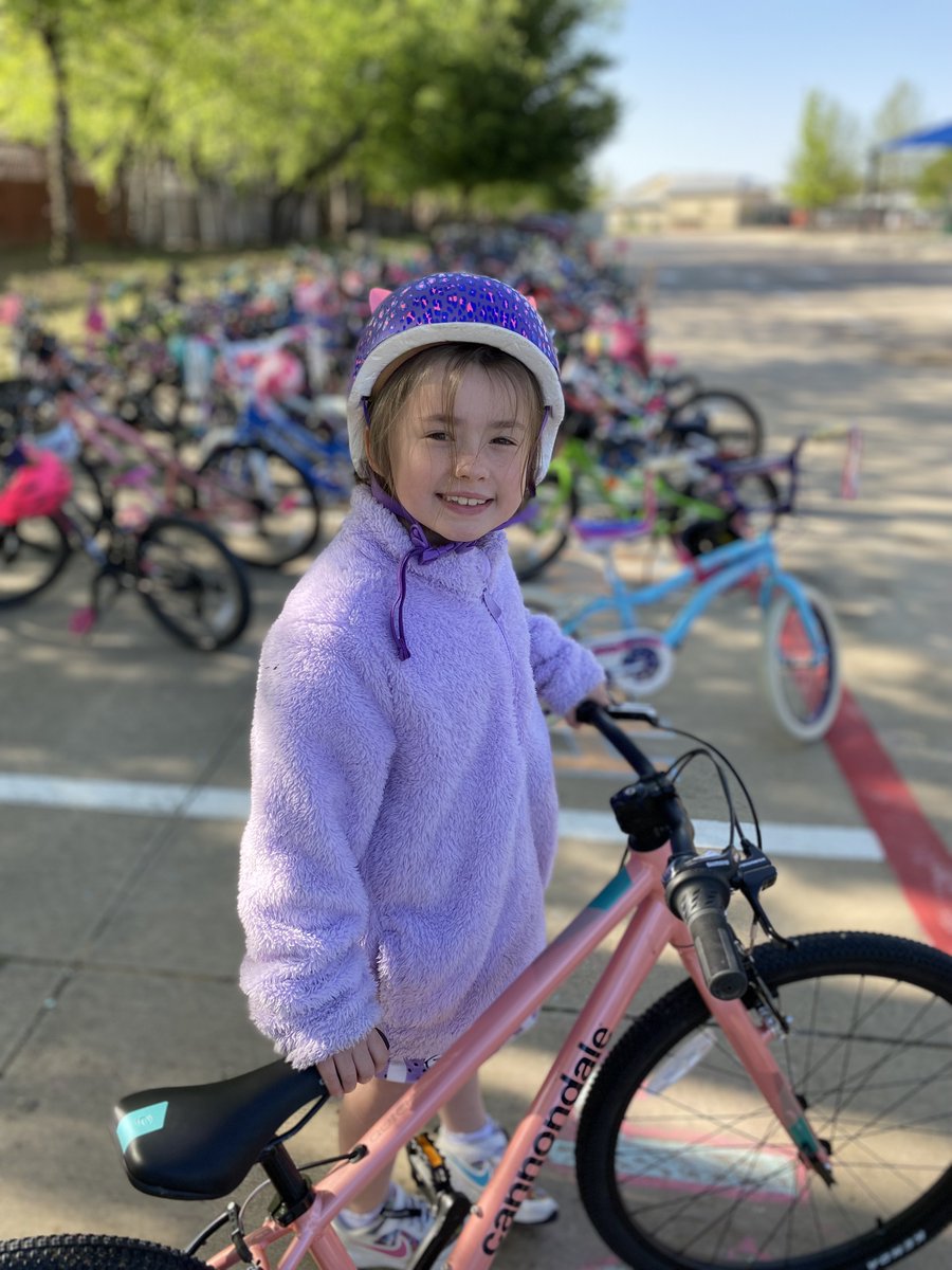 Purefoy2nd's tweet photo. The countdown is over...students were so excited to participate in Bike Rodeo! Thank you @PurefoyElem for this fun day.✨🚲 #WeAreOne #FISD2 https://t.co/SDab3Ozhqz