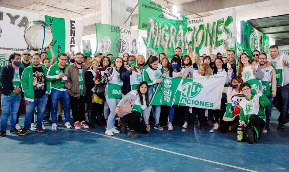 atemigraciones's tweet photo. ASAMBLEA ANUAL DE AFILIADXS

La Junta Interna de ATE Migraciones participó de la Asamblea Anual de Afiliadxs de ATE Capital en la que por unanimidad se aprobó la Memoria y Balance de los años 2019, 2020 y 2021. https://t.co/TIihXfueb9