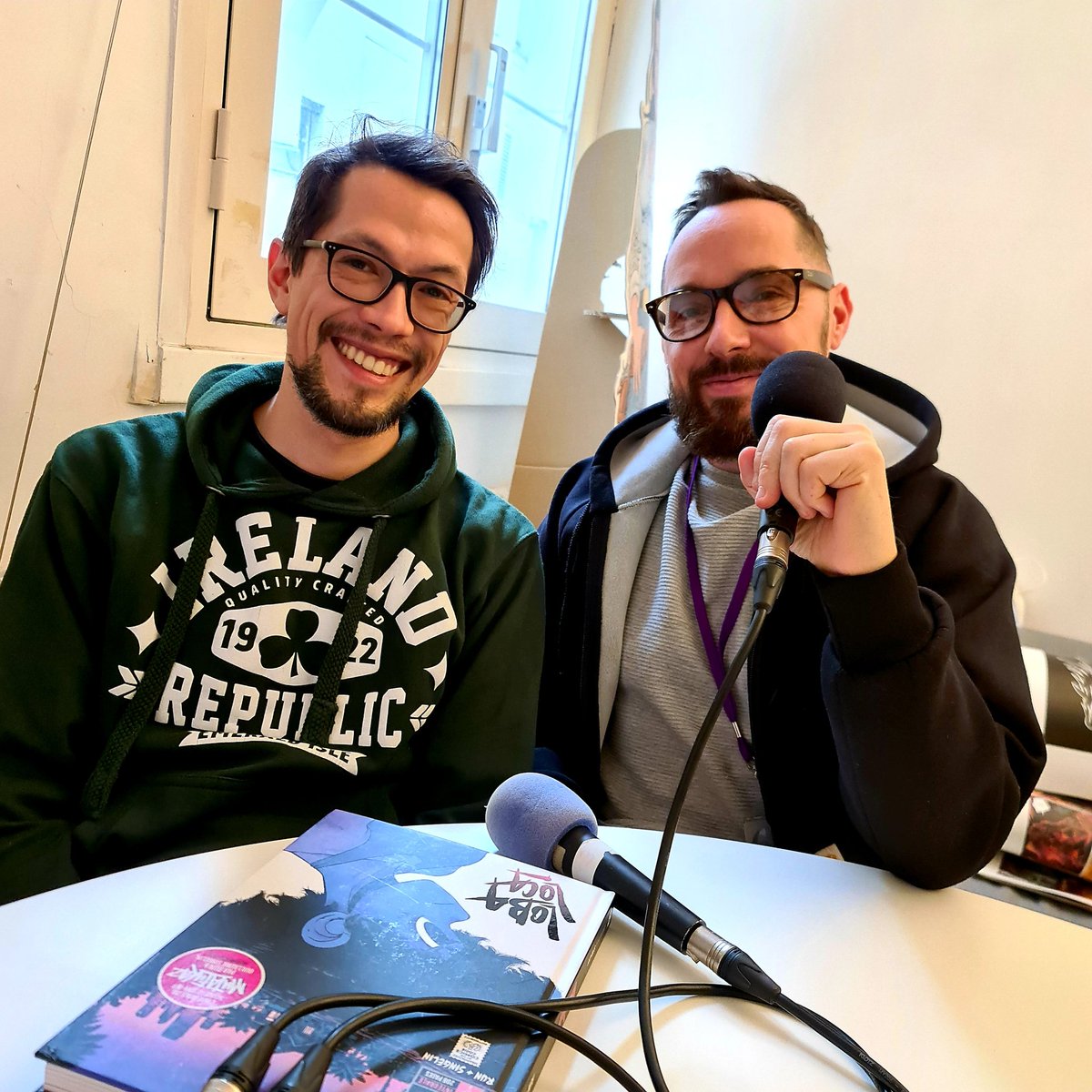 FirstPrintFRA's tweet photo. Demain vous pourrez écouter le podcast qui se cache derrière cette photo 😍 
#Mutafucast https://t.co/PKaitgPMrE