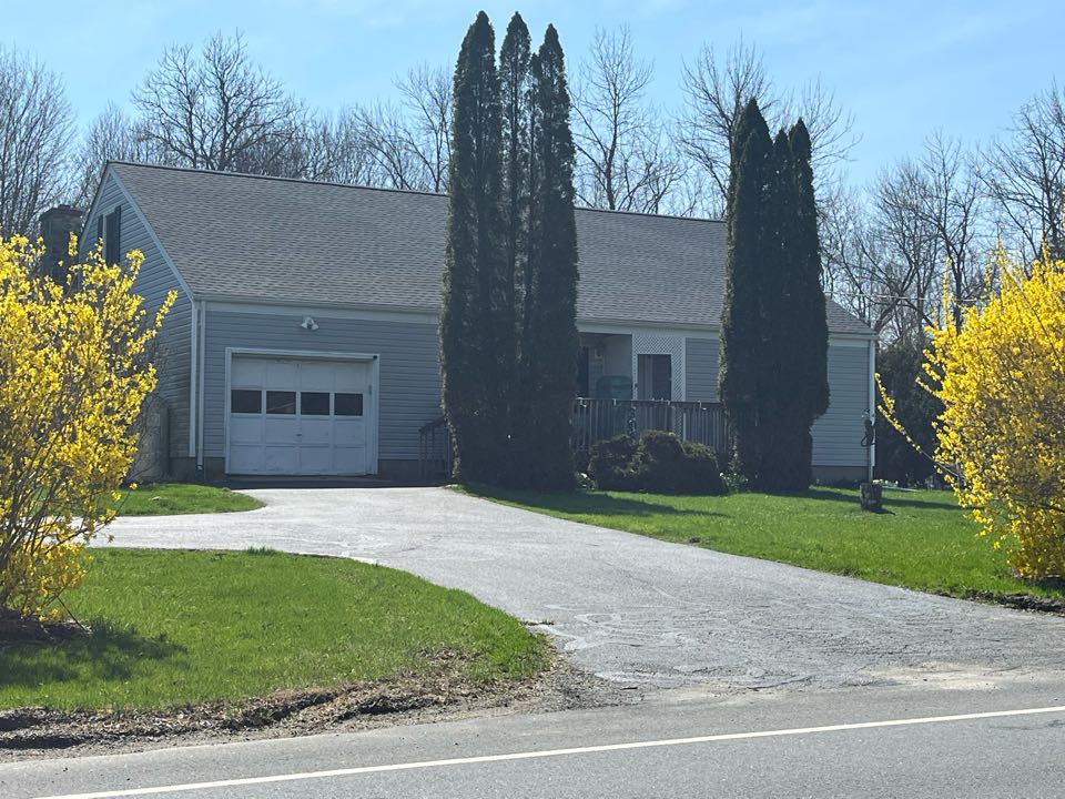 UpandAbove_NJ's tweet photo. Completed Job in Wantage NJ This Roof was re-done in GAF Timberline HDZ - Pewter Gr... https://t.co/LkKK5EXeGM https://t.co/C3o49EoFiF