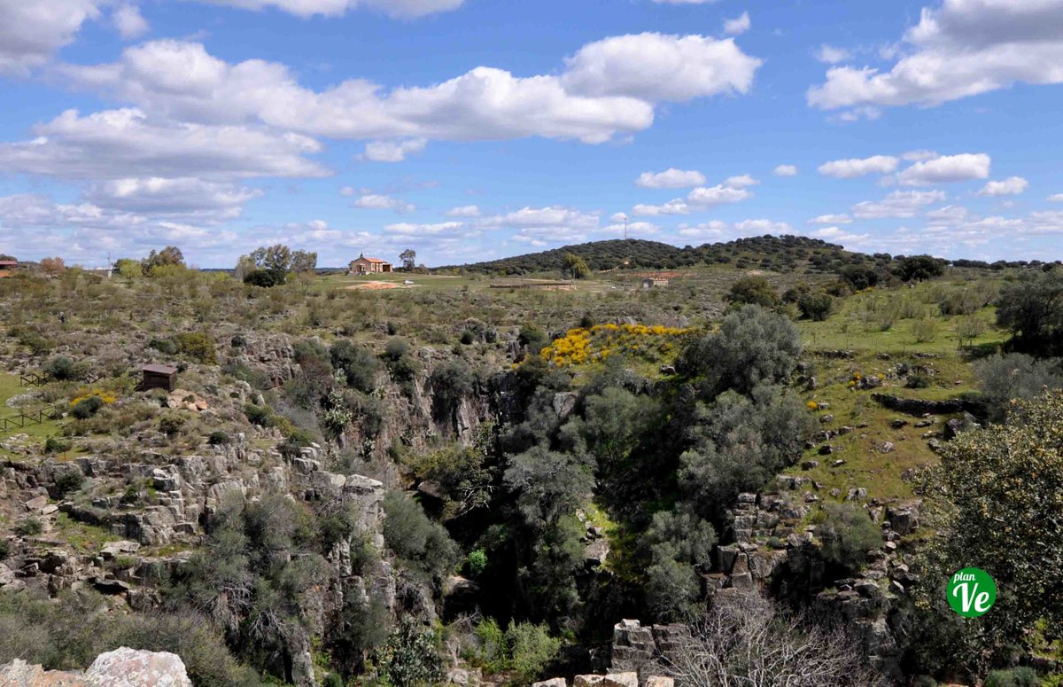 Un paseo rodeado de olores, sonidos y sensaciones en #Monroy, porque la #primavera y la #slowlife se llevan perfectamente.
planvex.es/web/2022/04/ex…
<a href="/MonfraguePN/">PNMONFRAGUE</a> @Extremadura_tur #CuatroLugares #Extremadura #VEExtremadura #naturaleza #destinorural