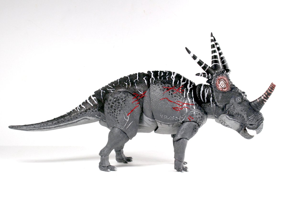 Beast_SculptKit's tweet photo. Here's a look at the 'bloody' version of the Beasts of the Mesozoic (Fans Choice) Old Buck Styracosaurus! #beastsofthemesozoic #oldbuck #deadsoundanimation https://t.co/BonJvbd4k5