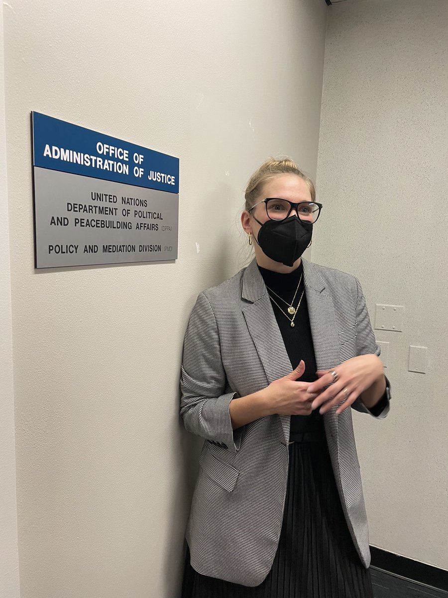 We visited <a href="/UNDPPA/">UN Political and Peacebuilding Affairs</a> with our colleagues from 🇫🇮 Center for Peace Mediation. Thank you for showing #PathwaysColombia, an immersive virtual reality experience about the peace process in Colombia, with us!

🔗 More on the #VR project:
futuringpeace.org/VR/Pathwayscol…
#Throwback <a href="/MisionONUCol/">Misión de la ONU en Colombia</a>