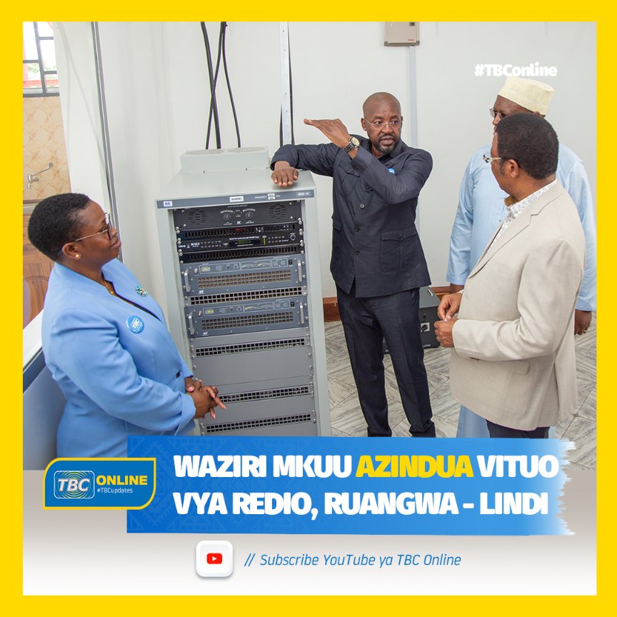 TBConlineTZ's tweet photo. Mkurugenzi Mkuu wa TBC, Dkt. Ayub Rioba Chacha akitoa maelezo ya kituo kipya cha matangazo ya Redio cha Ruangwa mkoani Lindi kwa Waziri Mkuu Kassim Majaliwa.
cc @owm_tz @kassim_m_majaliwa @ucsaftz
#Ruangwa #Lindi #Mlimba #Ngara #Ludewa #Redio #Uzinduzi #TBConline #TBCupdates https://t.co/rnI0Lxgd0R