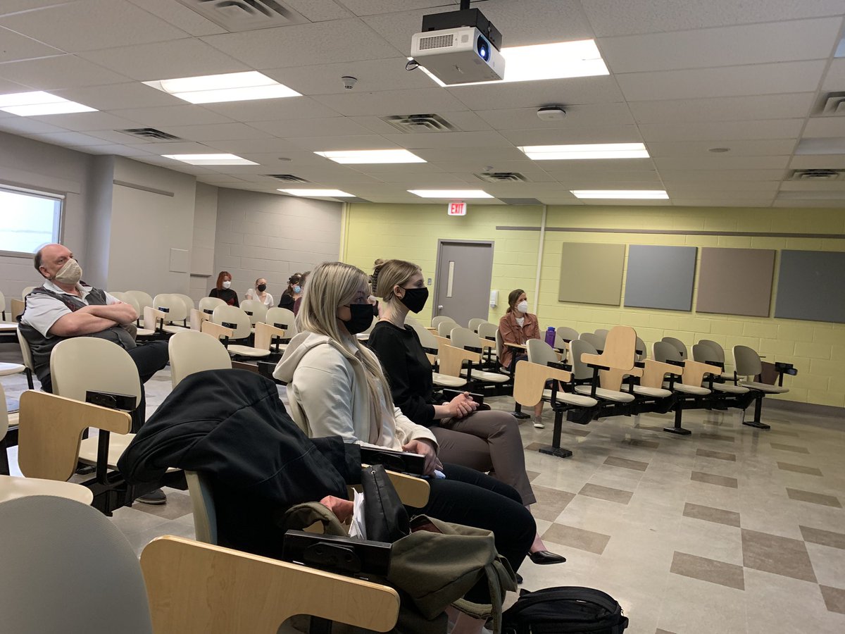 cortogantese's tweet image. #ParallelSessions