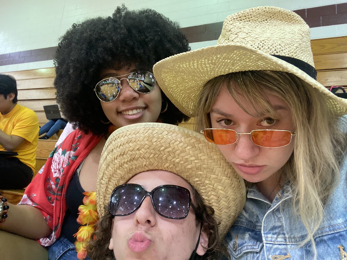 BectonCouncil's tweet photo. #spiritweek #wildcatpride #springbreakishere https://t.co/OS0B2vIwva