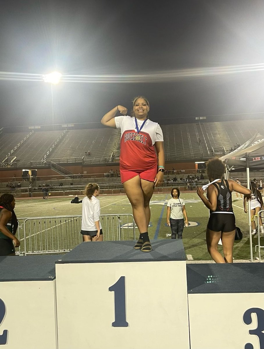 Roosevelt Girls Track & Field tweet media