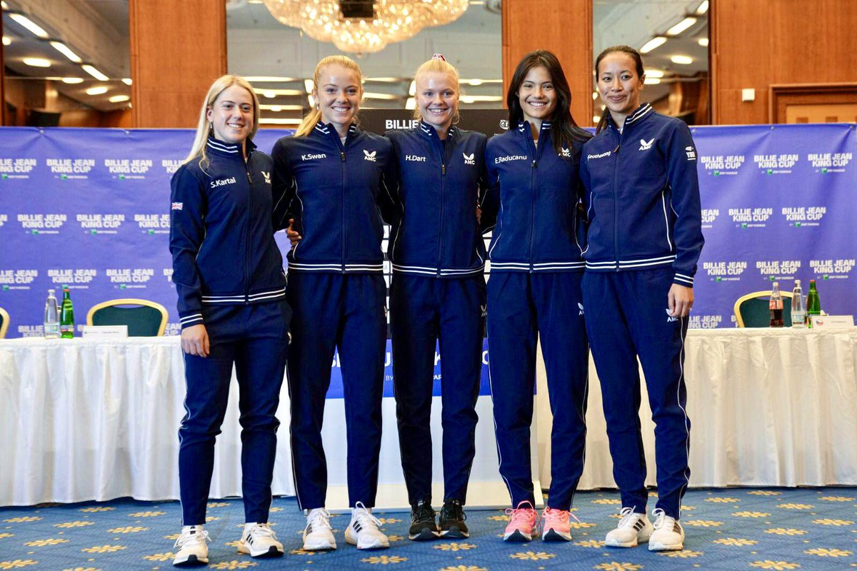 EmmaRaducanu's tweet photo. we prepped as best we could , let’s go for it. 🇬🇧@the_LTA https://t.co/hVg6FWTZIt