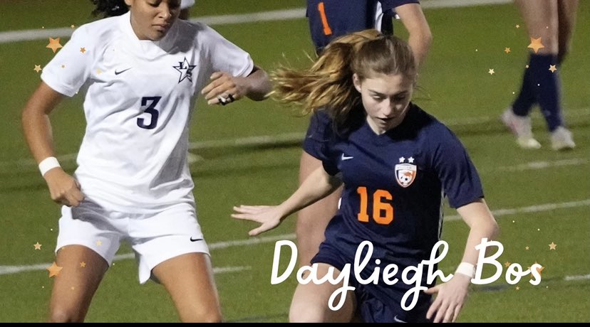 Beautiful GOAL!!! <a href="/BosDayleigh/">Dayleigh Bos</a> with <a href="/_mckennajenkins/">mckenna jenkins</a> on the assist!! 3-0 WHS!!
💪💙⚽️🧡