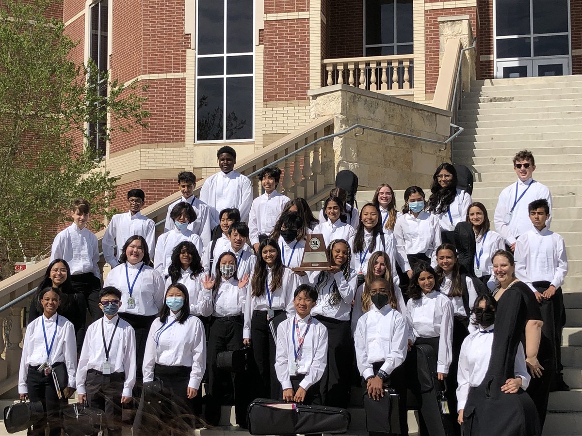 DrAnthonyMS's tweet photo. Congratulations to Anthony’s Varsity Orchestra for earning Sweepstakes! #ravensRISE @CFISDMusic @AnthonyMSOrch https://t.co/4tCTOZlihP