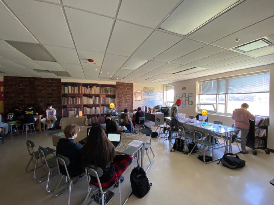 mr_anderlik's tweet photo. 𝗔𝗻𝗱𝗲𝗿𝗹𝗶𝗸’𝘀 𝗖𝗮𝗳é ✅ 
What a way to close out our Poetry Unit! Ugh, I’m so glad we can work in stations again! 
#mms118life #mmsrocks #mustangmindset #mustangmentality https://t.co/cqqjve9GFU