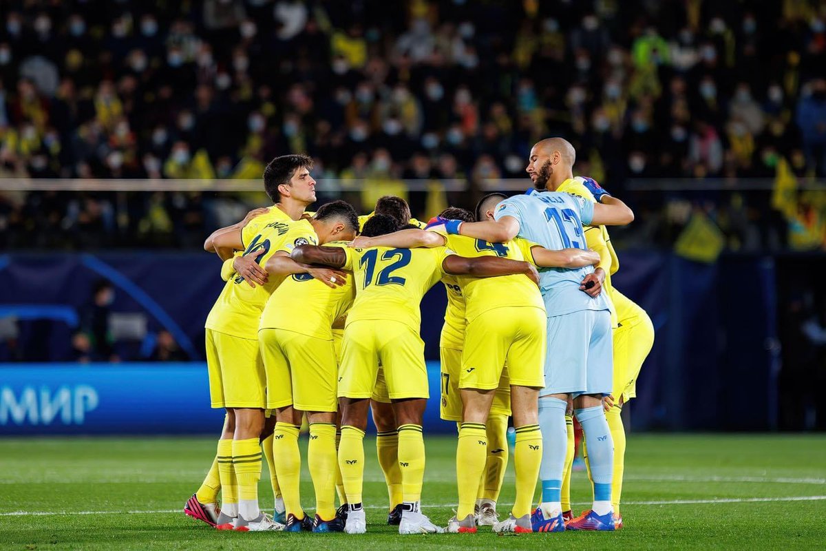 PurelyFootball's tweet photo. OFFICIAL: Villarreal are charging just €20 for their CL semi final tie vs Liverpool for season ticket holders and €10 for u25s. 

How football should be 💛💙 https://t.co/ItSuCoq1PS