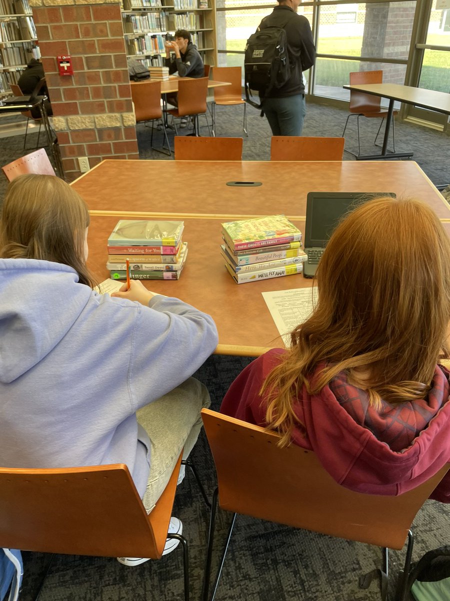 ACHS Library (@achs_library) on Twitter photo Sophomores in <a href="/keepingclassics/">Deborah Linn McNemee</a> classes participate in #poetry month activities by creating book spine poetry. <a href="/AndoverSchools/">Andover USD 385</a> #usd385libraries Sophomores in <a href="/keepingclassics/">Deborah Linn McNemee</a> classes participate in #poetry month activities by creating book spine poetry. <a href="/AndoverSchools/">Andover USD 385</a> #usd385libraries