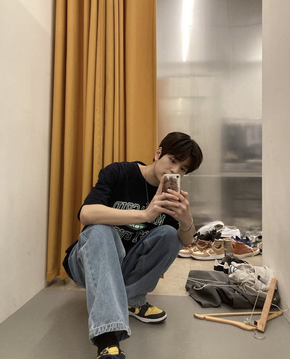 daengdailies's tweet photo. 📸 220414 

“mahagrid 🤍

#ad #seungstagram” https://t.co/KYo9hboveb