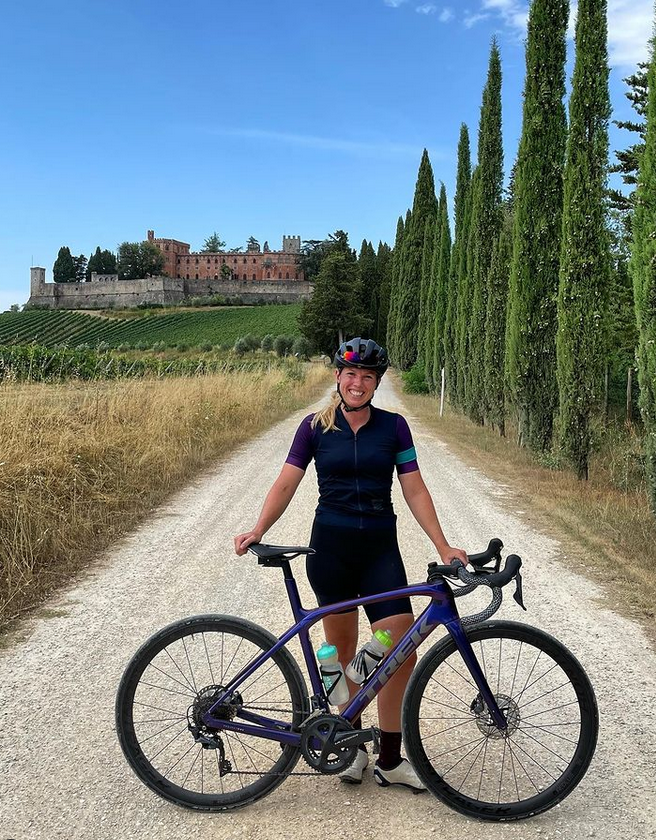Onze volgende Fiets Podcast staat in het teken van gravel! Speciale gast is gravelfanaat Carola Groeneveld, bekend van o.a. gravellercc! Wat zou jij willen horen in deze podcast? Of heb je specifieke vragen aan Carola? Laat het ons weten, hier of via mail: podcast@fiets.nl