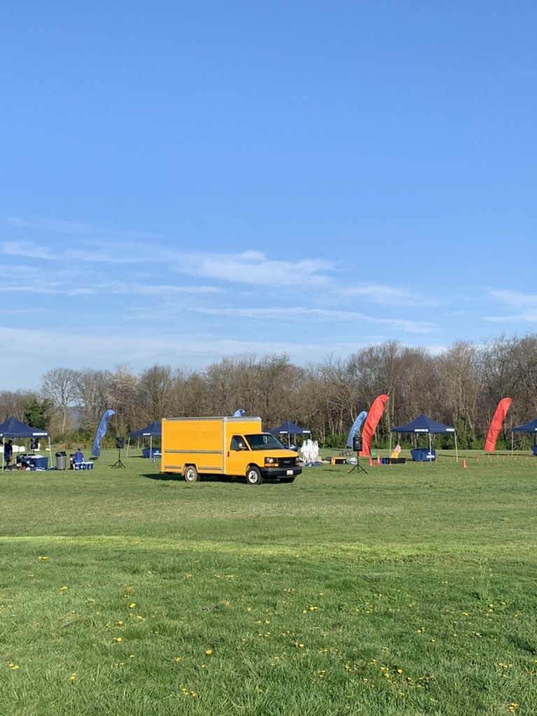 WESLions1's tweet photo. Beautiful day for our @choosebooster Fun Run! Thanks @PtaWalkersville for your continued support and cheerleading! 💛💙 we exceeded our goal! #oneteamWES https://t.co/4jTGkwD268