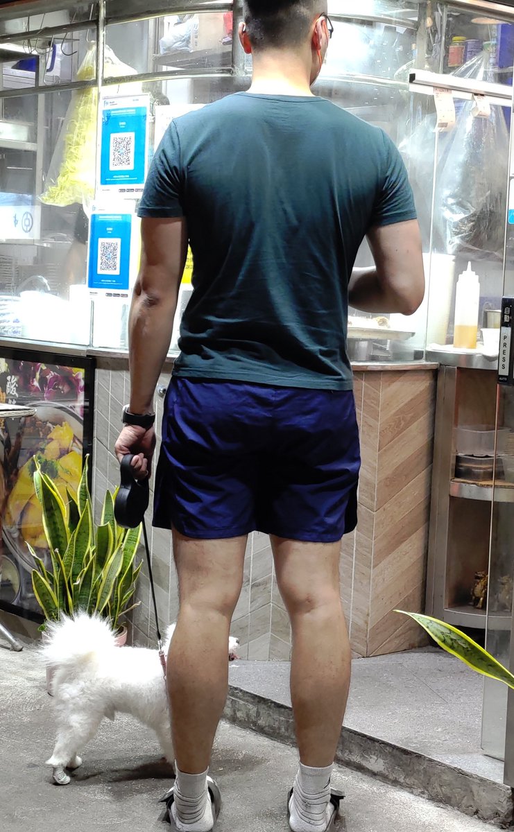 sharewithu's tweet photo. 狗仔真可愛🐩
我真係純粹影狗仔咋🙈 https://t.co/dtQhEWP5aM