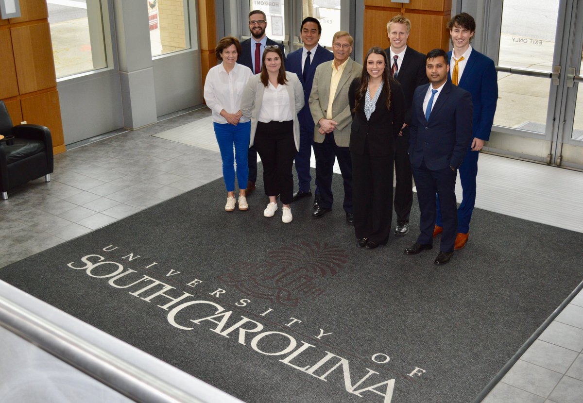 Group picture day for the <a href="/BenicewiczGroup/">Brian Benicewicz</a> 
I managed to ruin two takes but glad to be surrounded by such amazing people who have welcomed me so quickly
<a href="/caromarie21/">Caroline Rohlfing</a> <a href="/LauraAMurdock/">Laura</a> <a href="/UofSC_Chem/">USC Chemistry & Biochemistry</a>