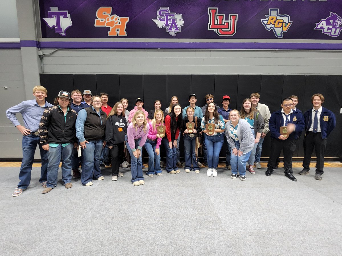 Robinson FFA Career Development Event teams had a great day at the Area 8 FFA CDE competition! Of our seven teams that competed, five of them placed in the top ten and four of those were in the top five! Milk Quality Products and the Floral teams advanced to state competitions.