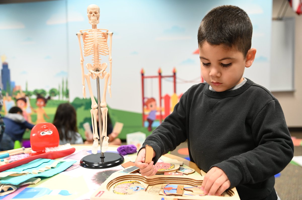 AliefISD's tweet image. Check out Healthy Me, an innovative interactive thematic classroom only in Alief ISD! A new way to Pre-K!
Register now for full-day Pre-K today! aliefisd.net/reserve