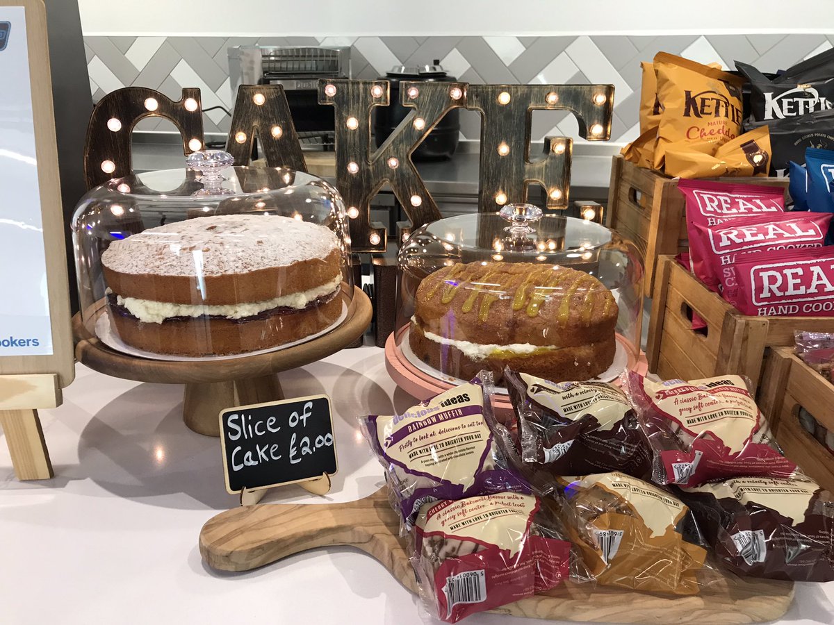 S1Sanderson's tweet photo. Krista is serving up some delicious grab and go at our new site in Altrincham………. @ItswhatwedoWELL #weproudlyserve @Starbucks https://t.co/v73ayQk5yn