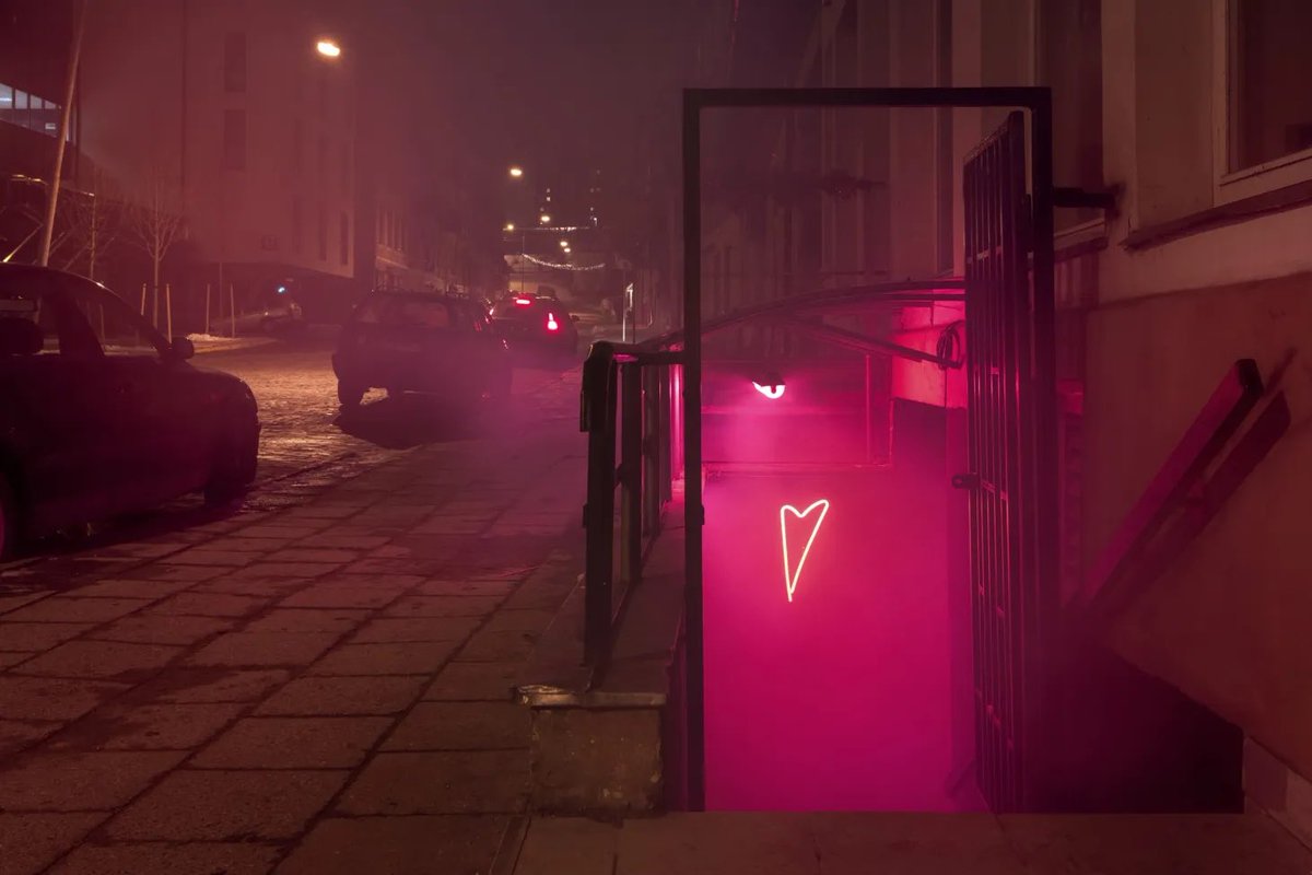 VilniusPlay's tweet photo. Stuck for date ideas? Here are some options 💕#Vilnius https://t.co/fcXLRBak4z https://t.co/rUDEeiM0vf