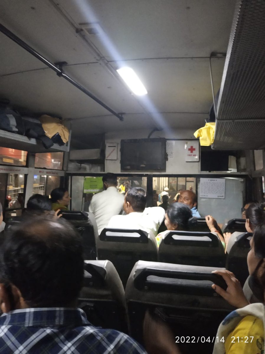 Savan_Javia's tweet photo. ડિજિટલ યુગની સ્લીપર બસ... @OfficialGsrtc @GSRTC_Gujarat https://t.co/aHTFjb98Ze