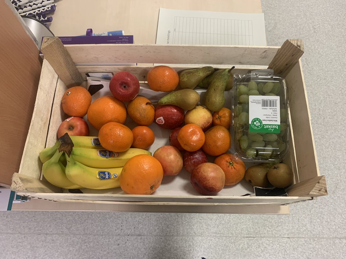 Trollybus's tweet photo. Our first diabetes link nurse meeting. I really enjoyed it and looking forward to more @MRIdiabetes @preop_marie @kurien_bindu @MFT_MRI special thanks to @HABwholefoods for the fruit box https://t.co/gbJNwPmMOq