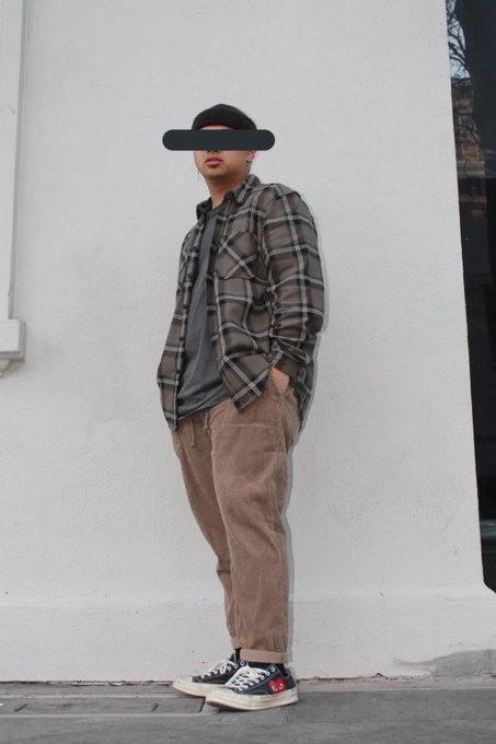 Un man me dijo que amaba la moda y por eso vestía diferente. El vestir diferente: https://t.co/zYc2I
