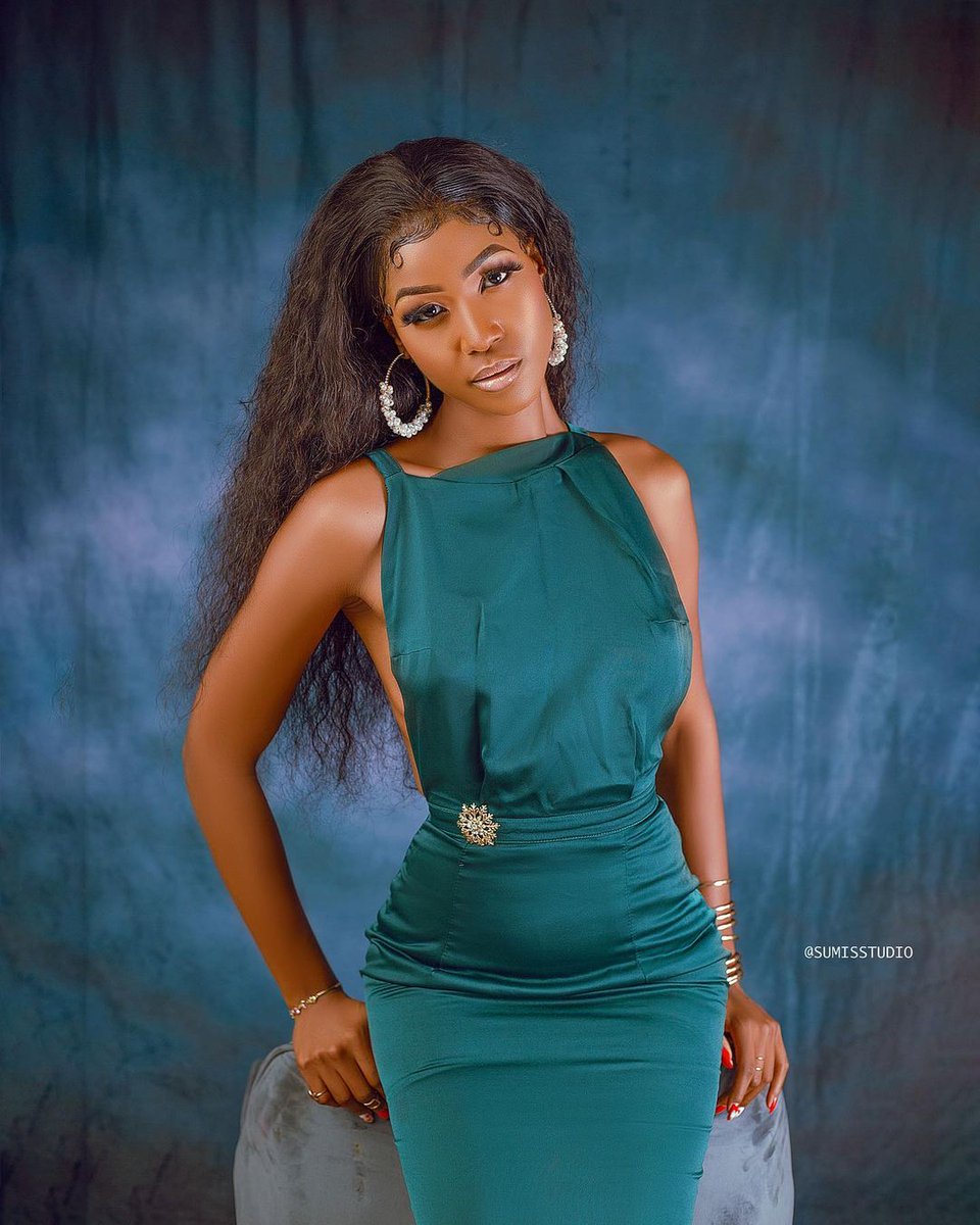 Camervibes_237's tweet photo. @audrey_monkam vous souhaite une agréable journée💚❤️💛

#camervibes237 #cameroon #amazing #like #team237 #love #beautiful #beauty #cameroun #girl #237 #likeforlikes #followｍe #followforfollowback #picoftheday #bestoftheday #goodvibes #yaoundé #douala #Twitter https://t.co/xoGTJxVOqB