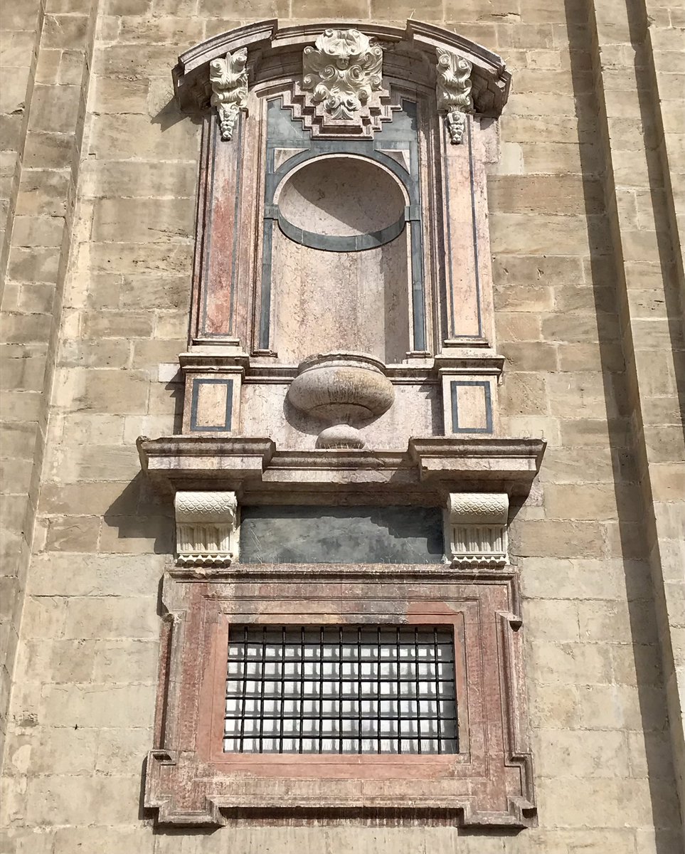 ld_antoni's tweet photo. #JuevesDeArquitectura desde la #Catedral #Basílica de Santa María, en #Tortosa
@patrimonigencat #jaspe #brocatel https://t.co/ST2ClA4GpN