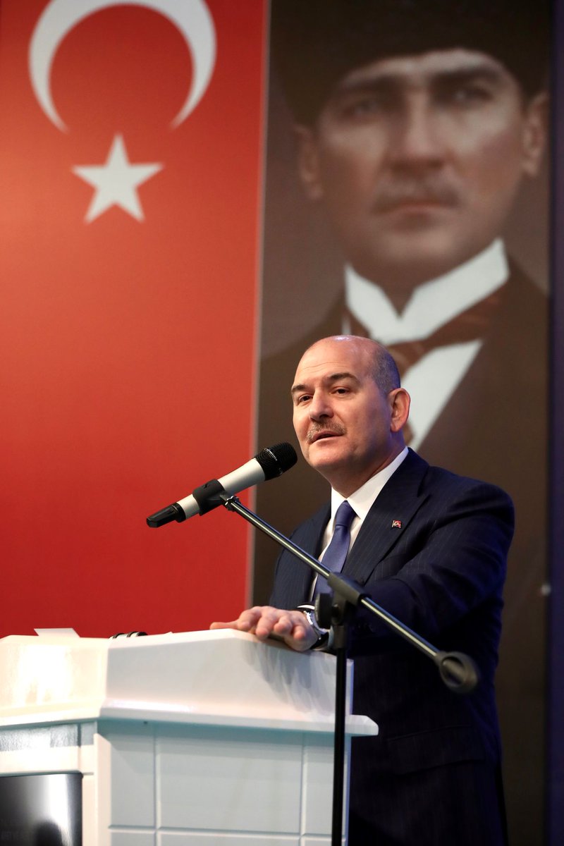 suleymansoylu's tweet photo. Ülke olarak geçmişte, afetlerde; yeterli kapasitemiz olmadığı, bazen çadır bile bulamadığımız için, koordinasyon ve bir stratejik hazırlığımız olmadığı için "keşke" dedik.

Allah’a şükür, Cumhurbaşkanımızın liderliğinde hep birlikte, bütün bu “keşke”leri "iyi ki"lere çeviriyoruz https://t.co/wJSZpelhqo