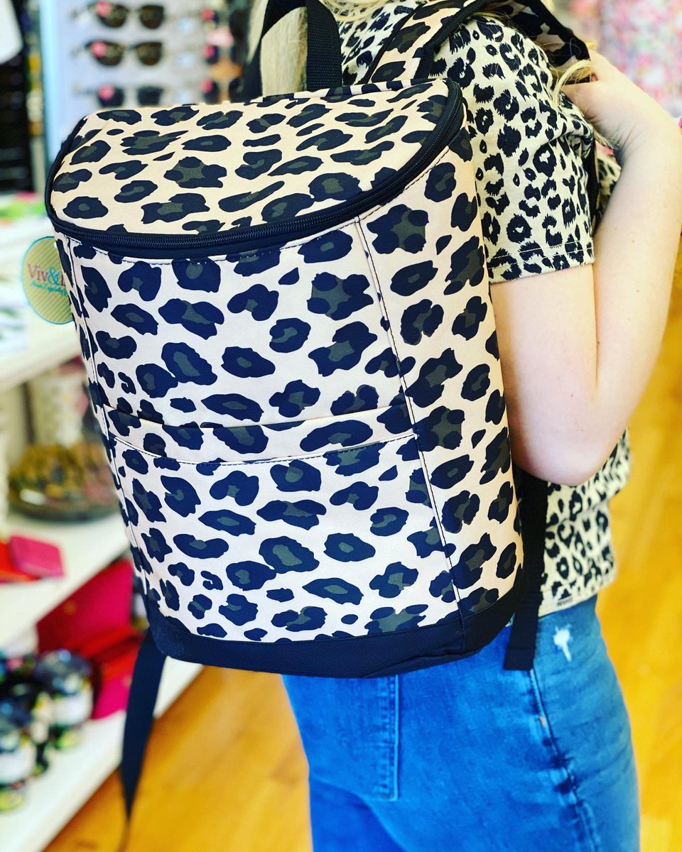 Shop_Julies's tweet photo. Beach Anyone? 🏖

#shopjulies #beach #Summer #bags #totes #beachtowels #tumblers #sets #Swig #JaneMarie #VivandLou #shopping #shopsmall #shoplocal #almaga https://t.co/ajDkMmXRly