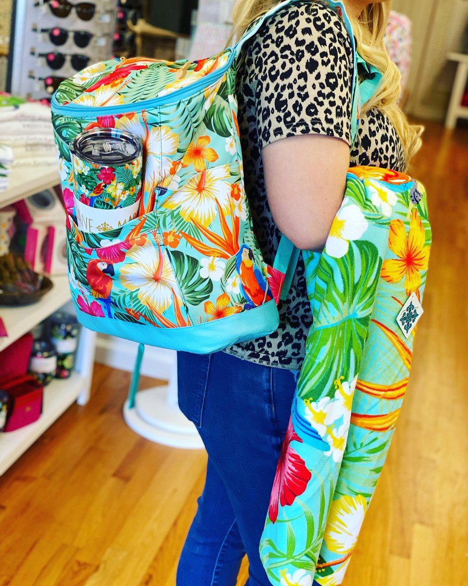 Shop_Julies's tweet photo. Beach Anyone? 🏖

#shopjulies #beach #Summer #bags #totes #beachtowels #tumblers #sets #Swig #JaneMarie #VivandLou #shopping #shopsmall #shoplocal #almaga https://t.co/ajDkMmXRly