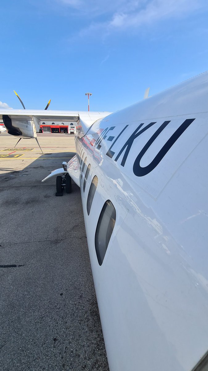 Phofmannsair's tweet photo. OE-LKU @ATRaircraft 72-600 #GECAS @flyUB https://t.co/U86SxPMpJ3