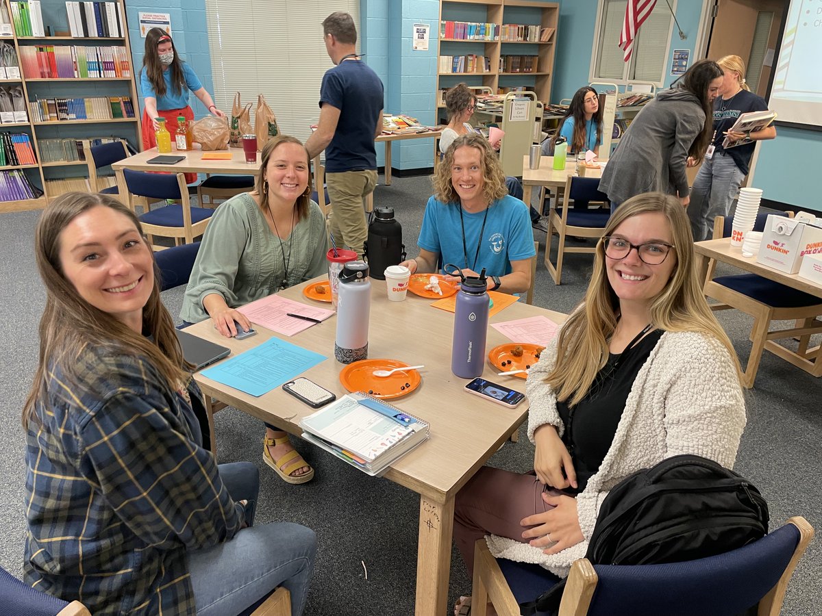 The International School at Gregory (@gregory_elem) on Twitter photo BTs had a great day observing their peers! TY to <a href="/gregoryilmpta/">GregoryPTA</a> for lunch/Ms. Kowalski&Dr. Fink for their BT Support.¡Los maestros principiantes tuvieron un gran día observando a sus compañeros! Gracias a <a href="/gregoryilmpta/">GregoryPTA</a> por el almuerzo. BTs had a great day observing their peers! TY to <a href="/gregoryilmpta/">GregoryPTA</a> for lunch/Ms. Kowalski&Dr. Fink for their BT Support.¡Los maestros principiantes tuvieron un gran día observando a sus compañeros! Gracias a <a href="/gregoryilmpta/">GregoryPTA</a> por el almuerzo.