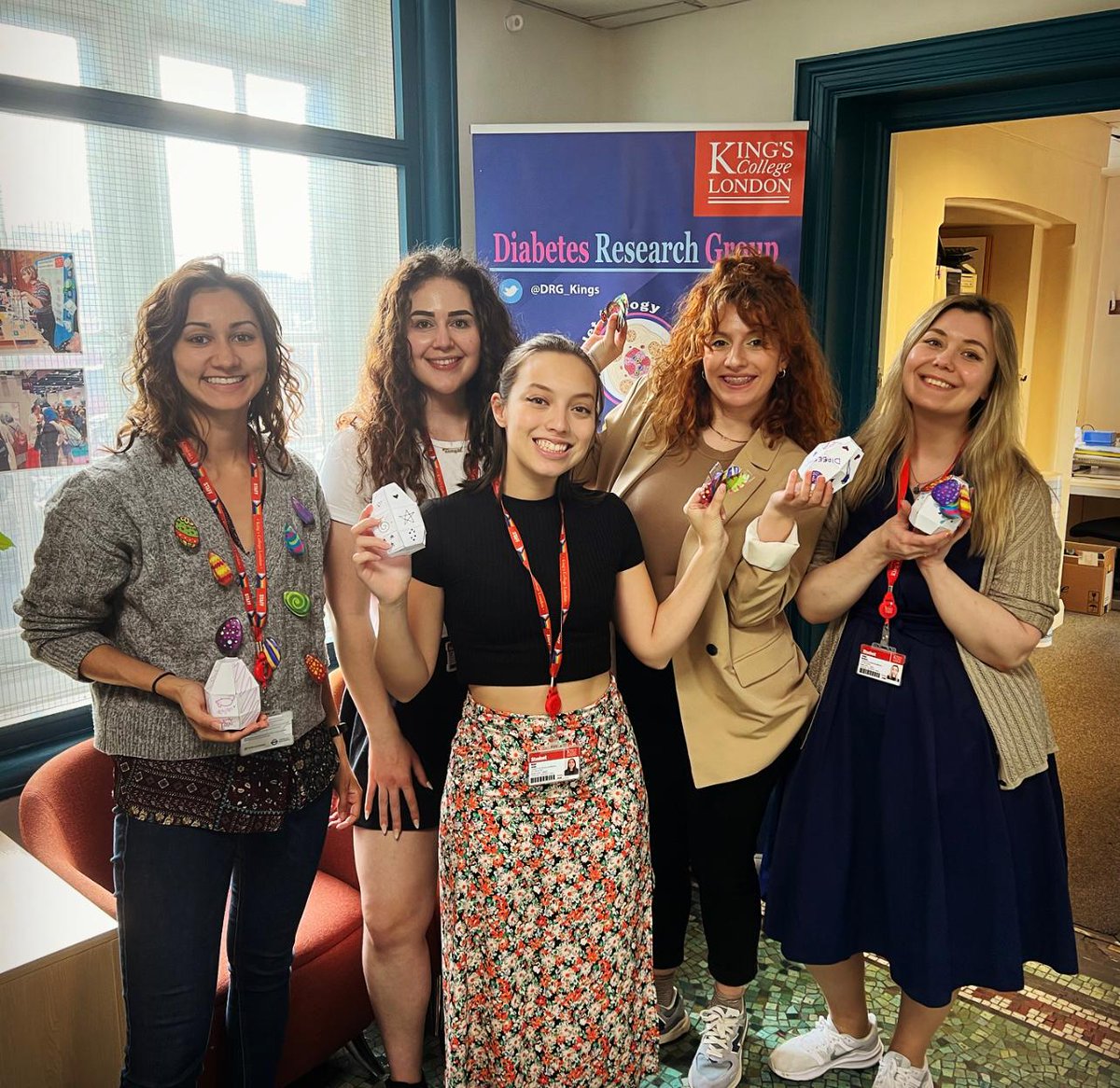 Our sharp-eyed #PhDstudents used their investigative skills to hunt down as many eggs as possible in 10 minutes! Thanks @PromegaTanyel for organising and congrats Maya on your impressive victory. If only spotting significant results was as easy! #diabetes #Easter #EggHunt2022