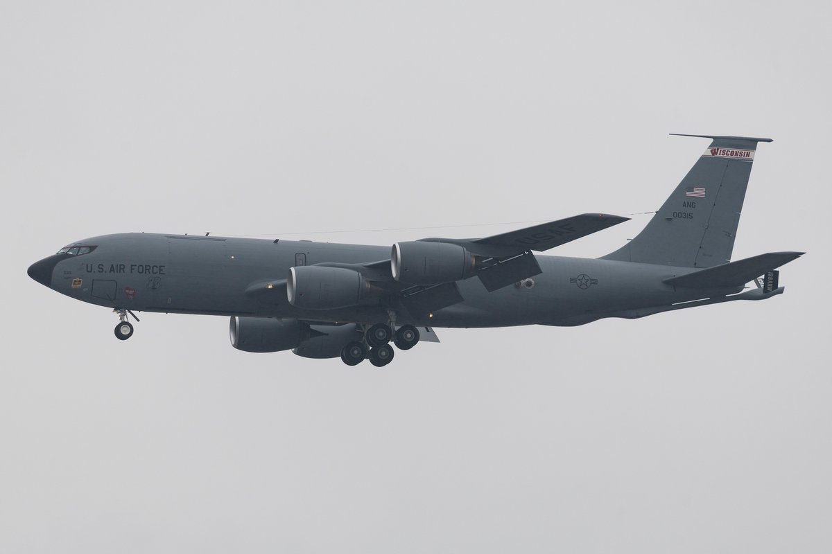 Golf9Photos's tweet photo. KC-135R 60-0315 126ARS 128ARW WI-ANG
'128th'
#AvGeek #c135 #kc135 #Wisconsin #ang #yokota #cabal83 #aviation #aviationphotography https://t.co/rTiXMsjlmA