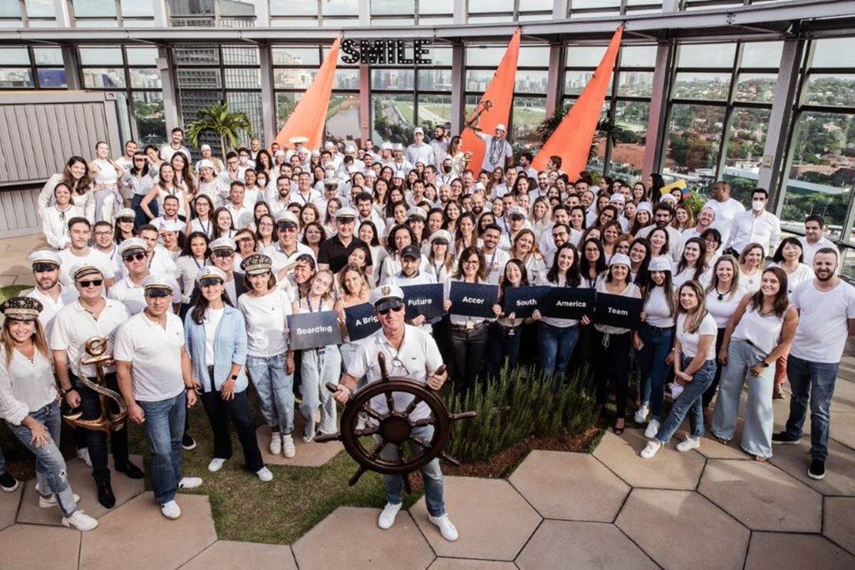 Meeting the people of our regional hubs is always a nice opportunity to discuss - no question off limits! 
✅return of business inc. pent up demand in Asia
✅positive impact of our reorganization
✅fruitful business model
✅preparing for a high volatility world! 
TTY soon teams!