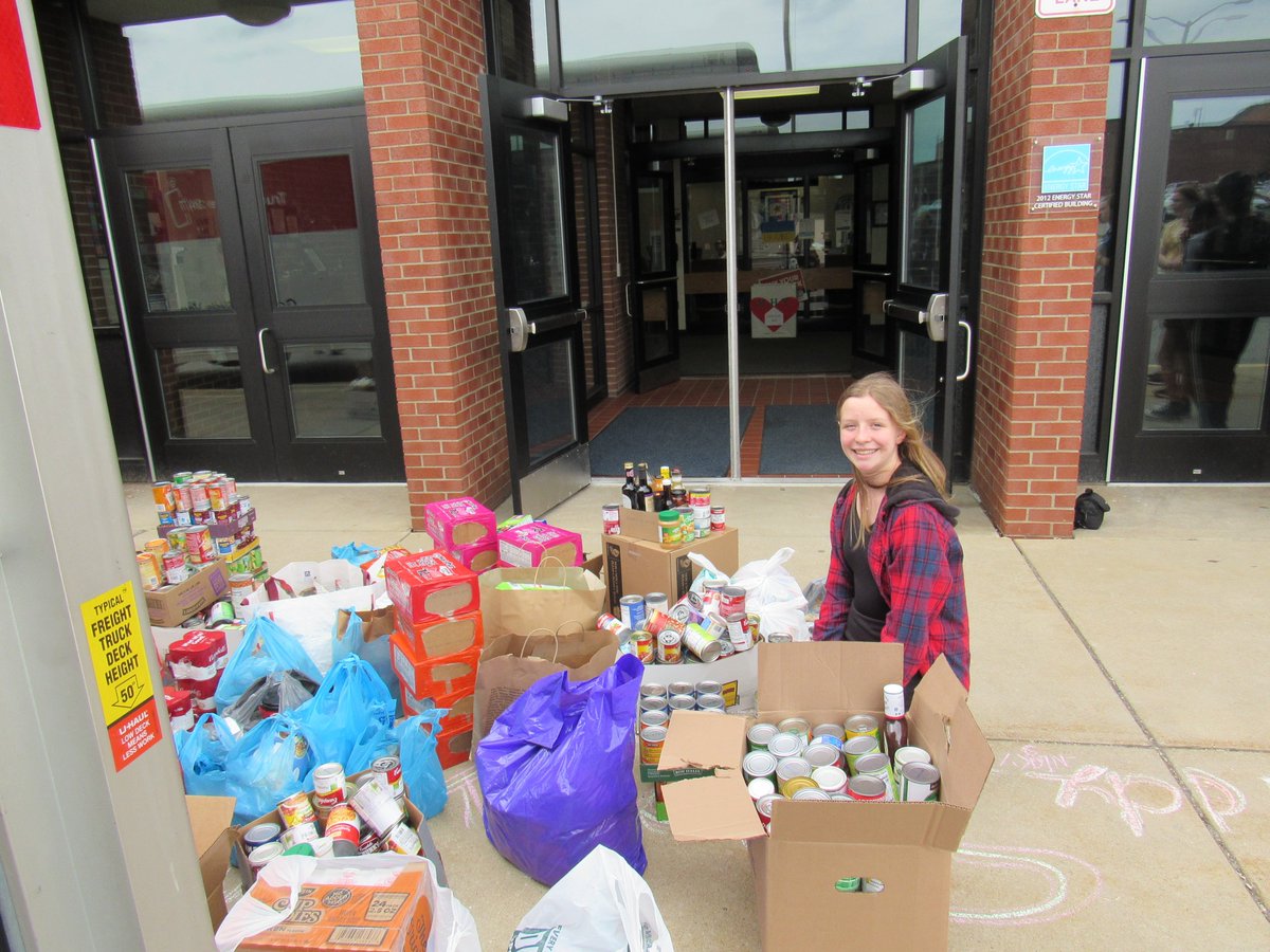 Seneca_Valley's tweet photo. Lilia Maschmeier, an eighth-grader from @SV_RGMS, spearheaded a districtwide food drive that resulted in nearly 7,000(!) nonperishable food items that will be distributed to local families in need: https://t.co/MwALBfOWtZ. #SVGivesBack #SVMakesADifference #SVProud #SVStandOut https://t.co/wMhJvBFyvL