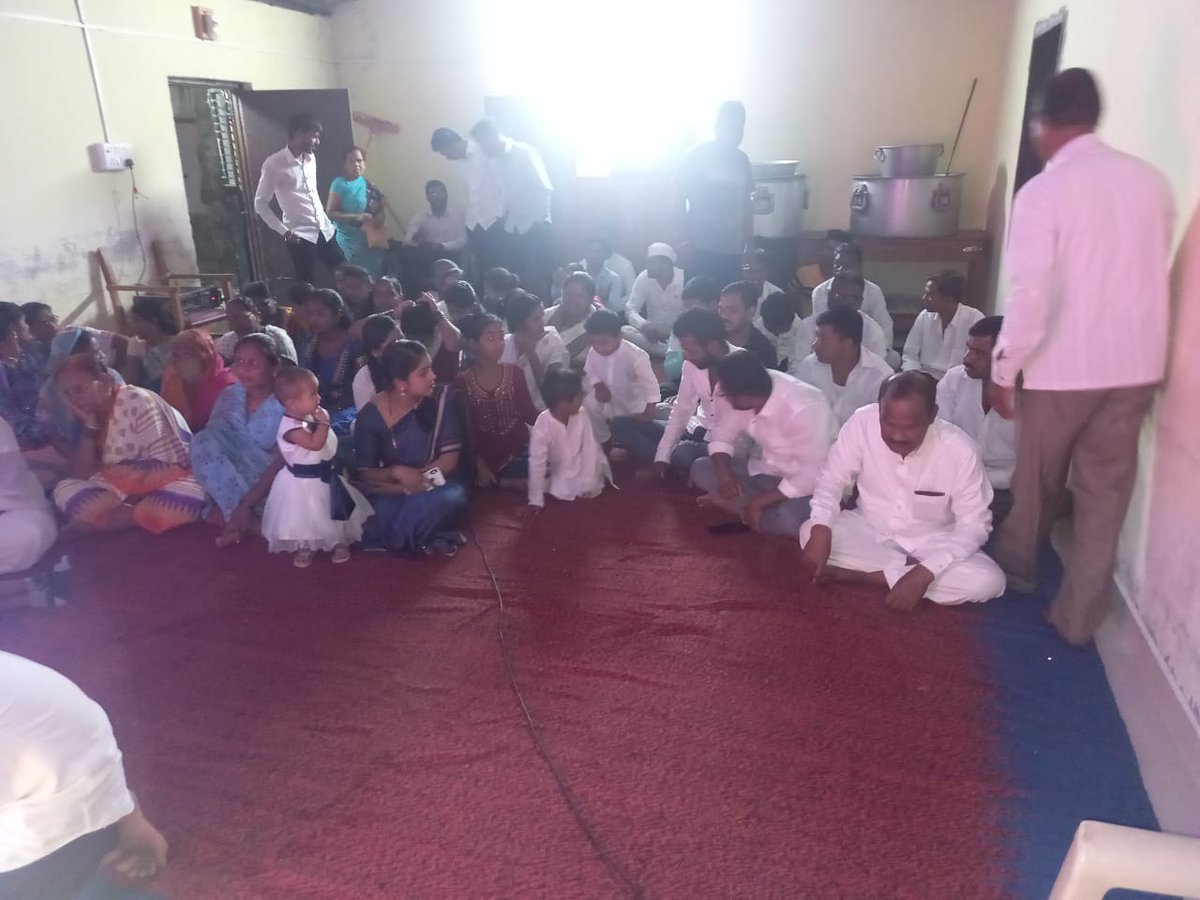 msumil's tweet photo. CSC VLE Mr. Ashok Surve of CHALE village of Mulshi Tehsil Pune District MH has registered 40 beneficiaries of e-Shram cards on occasion of Dr. Babasaheb Ambedkar's Jayanti Celebration at Karmoli. 
@CSCMaharashtra @CSCegov_ @NileshDhande14 @NileshcKumbhare https://t.co/kzrvjEuQGa