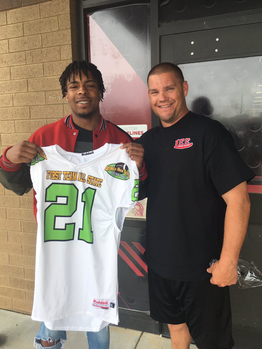 Proud!!! Excellent player and young man <a href="/mapp_302/">Malcolm Jones</a> <a href="/MSU_Football/">Michigan State Football</a> <a href="/rockerlee229/">The Rocker Lee</a>