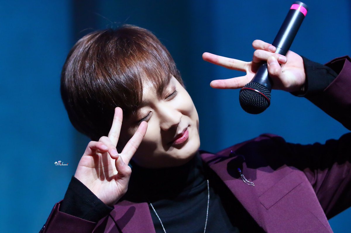 igeottaem1's tweet photo. 이찬희 필승포즈 https://t.co/rbSHdtCU3p